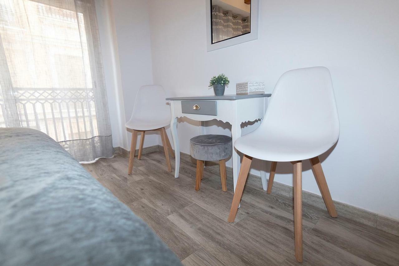 Apartament Torres-botanico Con 2 *
